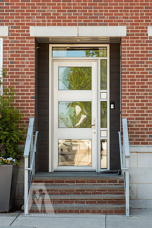 36_410 S Front