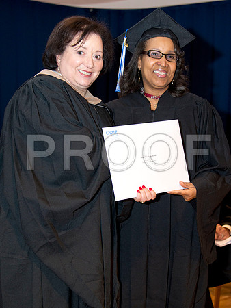 145_Gratz Grad 2014_Diplomas
